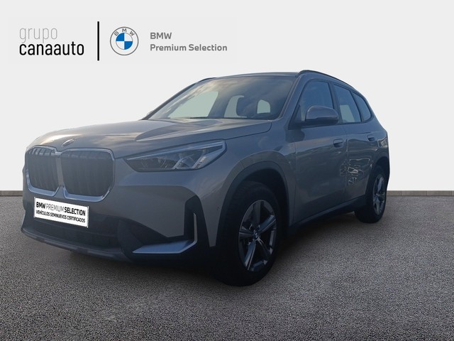 BMW X1 sDrive20i color Gris Plata. Año 2024. 125KW(170CV). Gasolina. En concesionario TACO de Sta. C. Tenerife