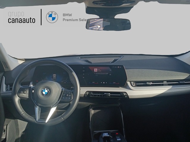 BMW X1 sDrive20i color Gris Plata. Año 2024. 125KW(170CV). Gasolina. En concesionario TACO de Sta. C. Tenerife