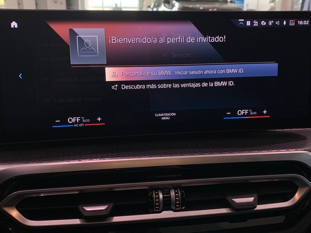BMW Serie 4 420d Gran Coupe color Verde. Año 2024. 140KW(190CV). Diésel. En concesionario Celtamotor Lalín de Pontevedra