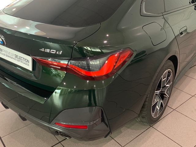 BMW Serie 4 420d Gran Coupe color Verde. Año 2024. 140KW(190CV). Diésel. En concesionario Celtamotor Lalín de Pontevedra