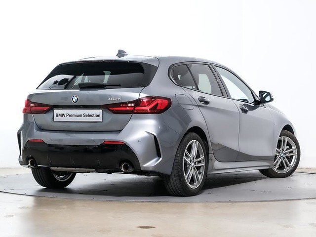 BMW Serie 1 118d color Gris. Año 2024. 110KW(150CV). Diésel. En concesionario Oliva Motor Tarragona de Tarragona