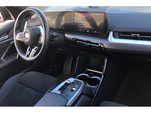BMW iX1 xDrive30 color Negro. Año 2023. 230KW(313CV). Eléctrico. En concesionario Proa Premium Palma de Baleares