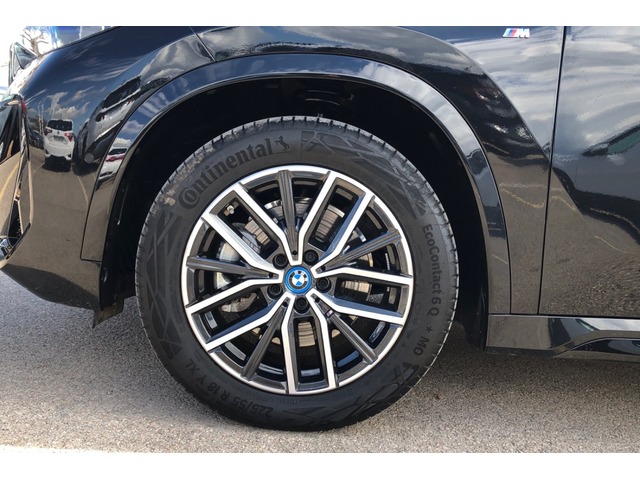 BMW iX1 xDrive30 color Negro. Año 2023. 230KW(313CV). Eléctrico. En concesionario Proa Premium Palma de Baleares