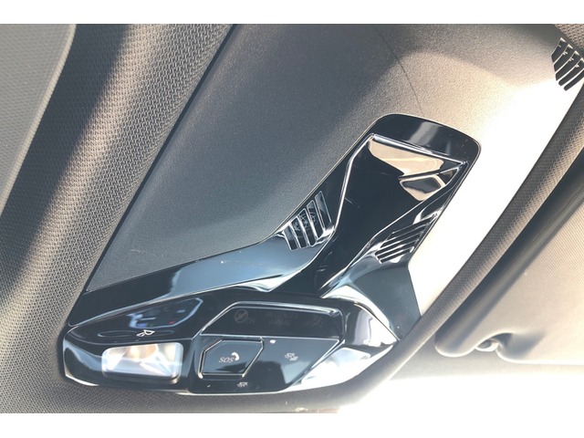 BMW iX1 xDrive30 color Negro. Año 2023. 230KW(313CV). Eléctrico. En concesionario Proa Premium Palma de Baleares