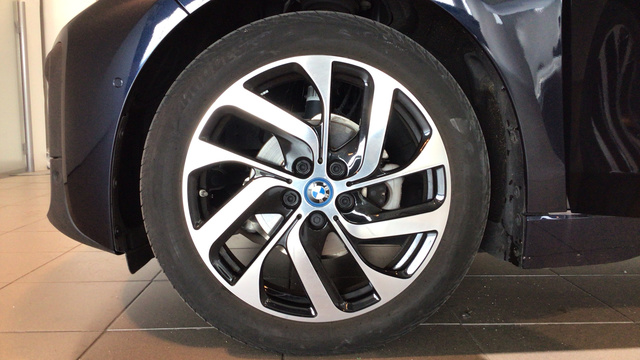 BMW i3 120Ah color Azul. Año 2022. 125KW(170CV). Eléctrico. En concesionario BYmyCAR Madrid - Alcalá de Madrid