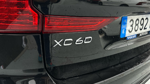 Volvo XC60 T6 Recharge Plus Dark AWD Auto 257 kW (350 CV) - 37 Volvo XC60 T6 Ocasión 257 KW (350CV) - 37