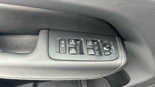 Volvo XC60 T6 Recharge Plus Dark AWD Auto 257 kW (350 CV) - 41 Volvo XC60 T6 Ocasión 257 KW (350CV) - 41