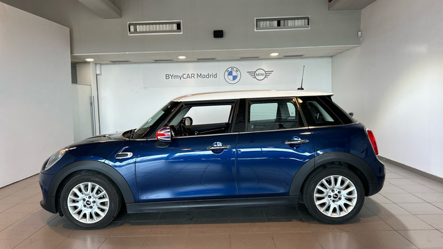 fotoG 2 del MINI MINI 5 Puertas Cooper 100 kW (136 CV) 136cv Gasolina del 2015 en Madrid