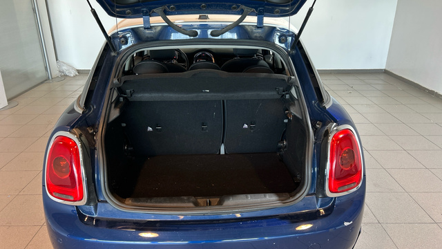 fotoG 10 del MINI MINI 5 Puertas Cooper 100 kW (136 CV) 136cv Gasolina del 2015 en Madrid