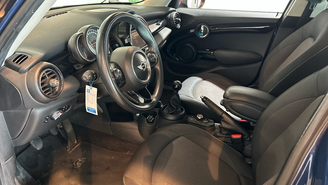fotoG 18 del MINI MINI 5 Puertas Cooper 100 kW (136 CV) 136cv Gasolina del 2015 en Madrid