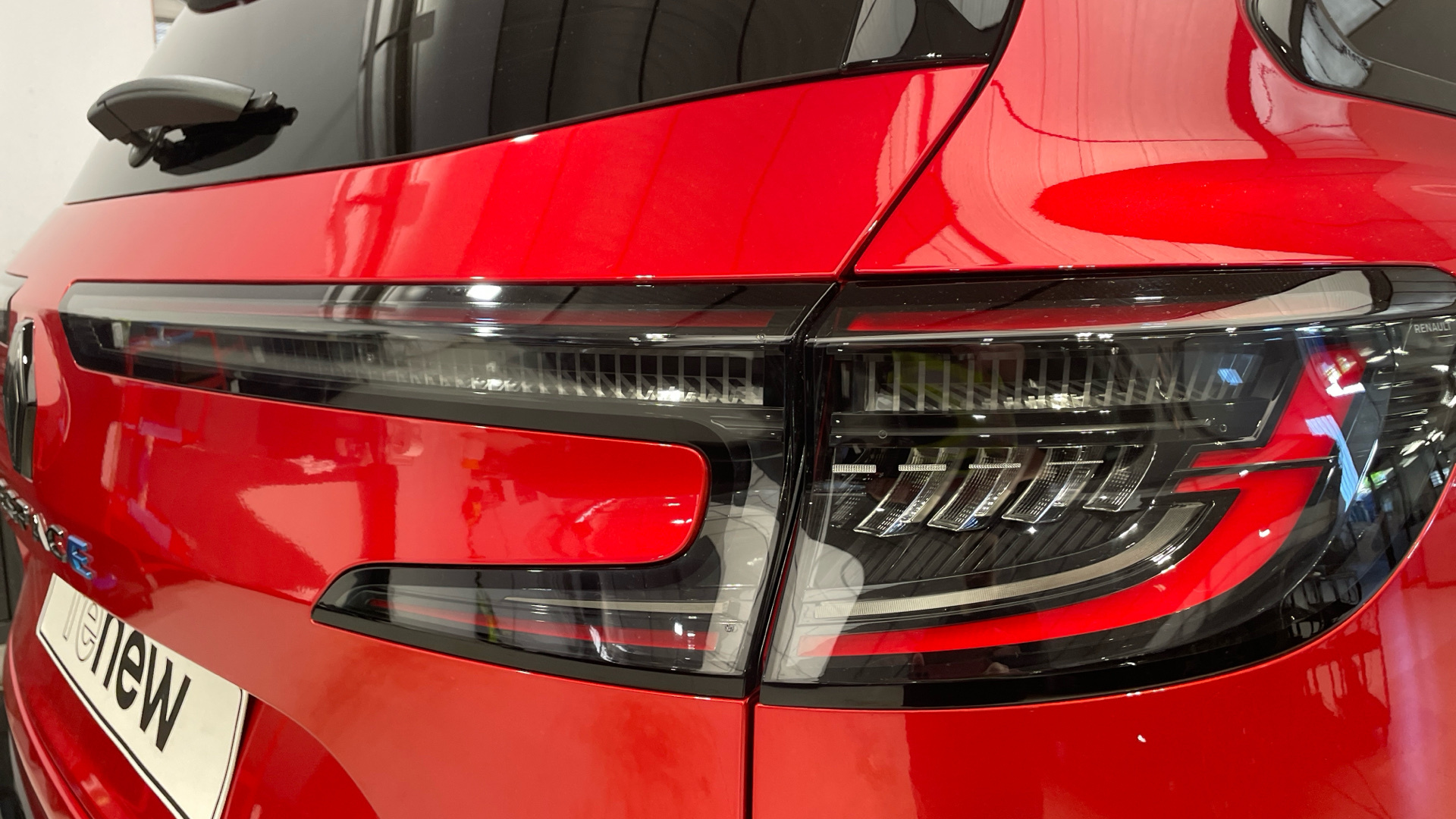 Renault Espace E-Tech 200 - 18