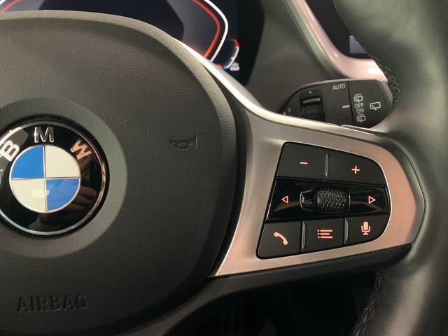 BMW Serie 1 120i color Blanco. Año 2024. 131KW(178CV). Gasolina. En concesionario Celtamotor Pontevedra de Pontevedra