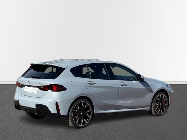 BMW Serie 1 120d color Gris. Año 2025. 120KW(163CV). Diésel. En concesionario Murcia Premium S.L.  LORCA de Murcia