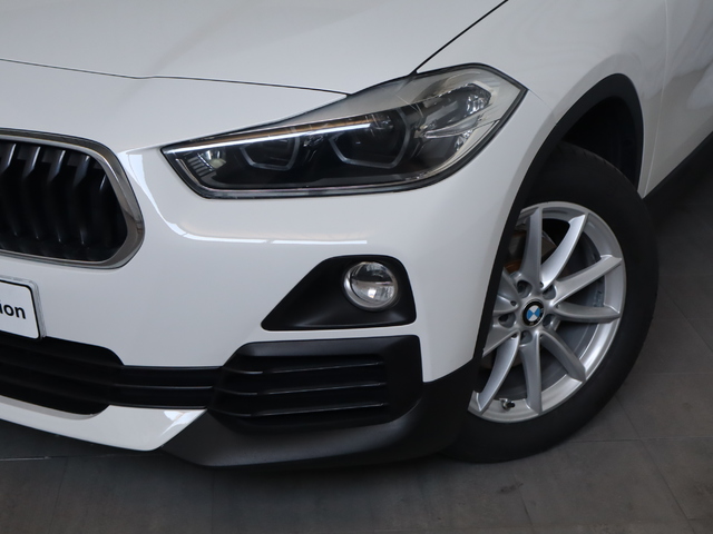BMW X2 sDrive16d color Blanco. Año 2019. 85KW(116CV). Diésel. En concesionario Pruna Motor de Barcelona