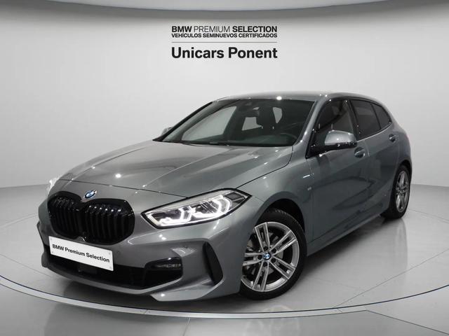 BMW Serie 1 118d color Gris. Año 2024. 110KW(150CV). Diésel. En concesionario Unicars Ponent de Lleida