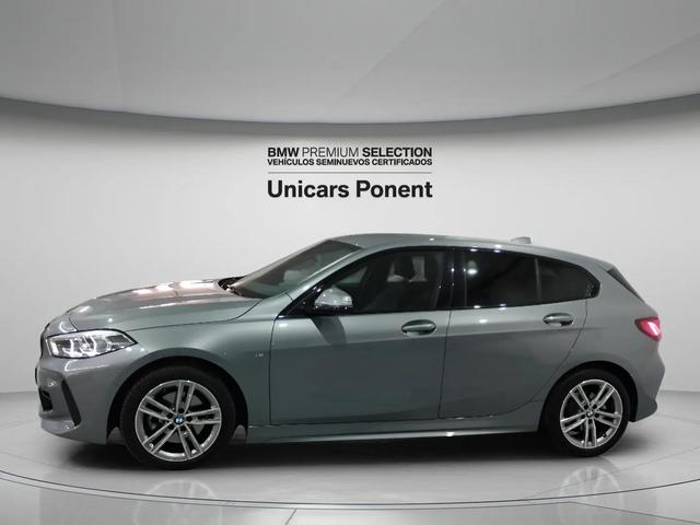 BMW Serie 1 118d color Gris. Año 2024. 110KW(150CV). Diésel. En concesionario Unicars Ponent de Lleida