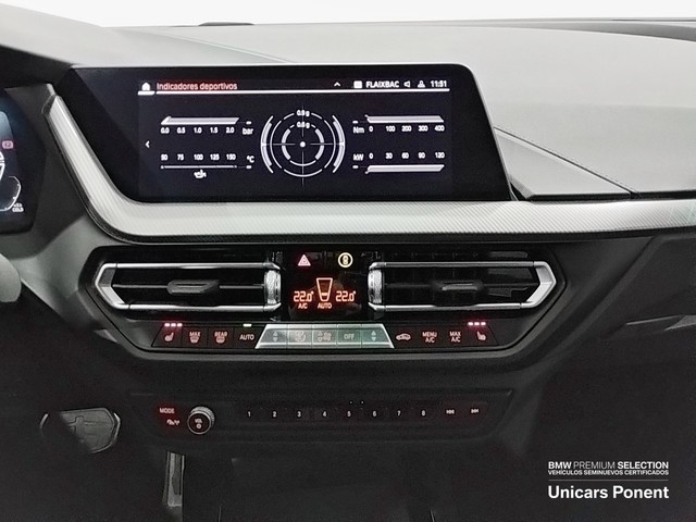 BMW Serie 1 118d color Gris. Año 2024. 110KW(150CV). Diésel. En concesionario Unicars Ponent de Lleida