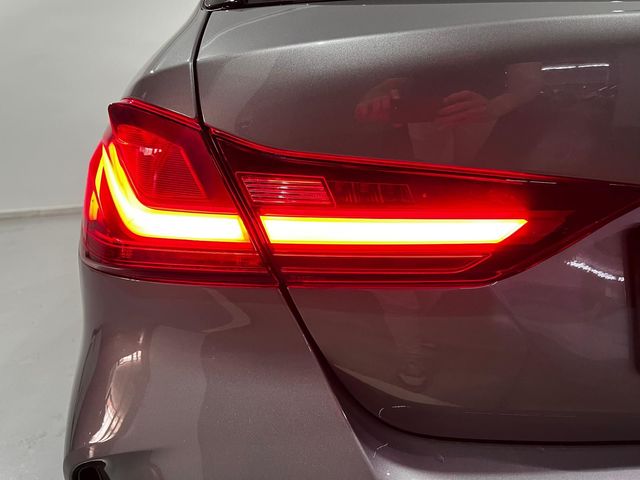 BMW Serie 1 118d color Gris. Año 2024. 110KW(150CV). Diésel. En concesionario Unicars Ponent de Lleida