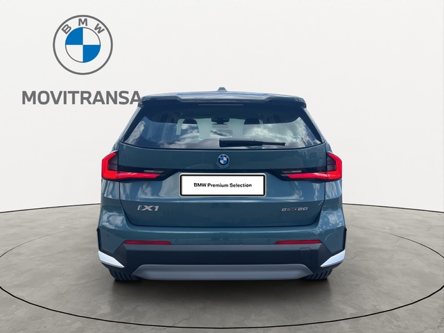 Foto 5 BMW iX1 eDrive20 150 kW (204 CV)