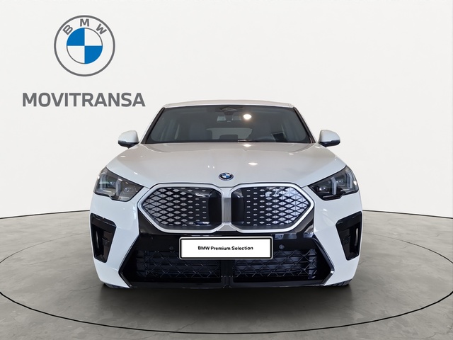 Foto 2 BMW iX2 eDrive20 150 kW (204 CV)