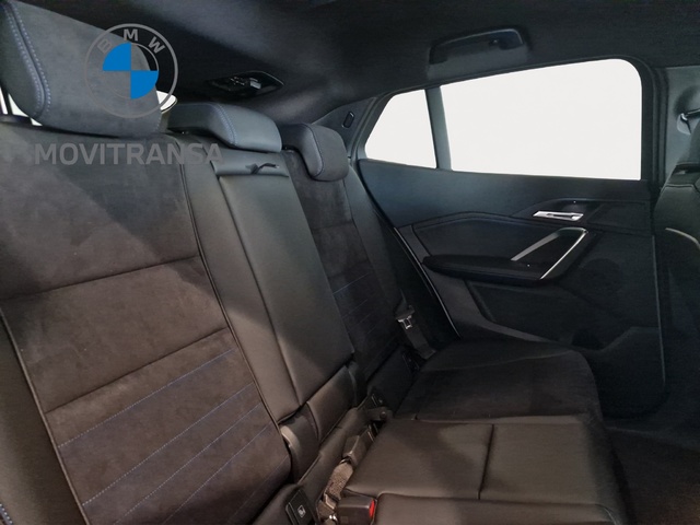 Foto 12 BMW iX2 eDrive20 150 kW (204 CV)