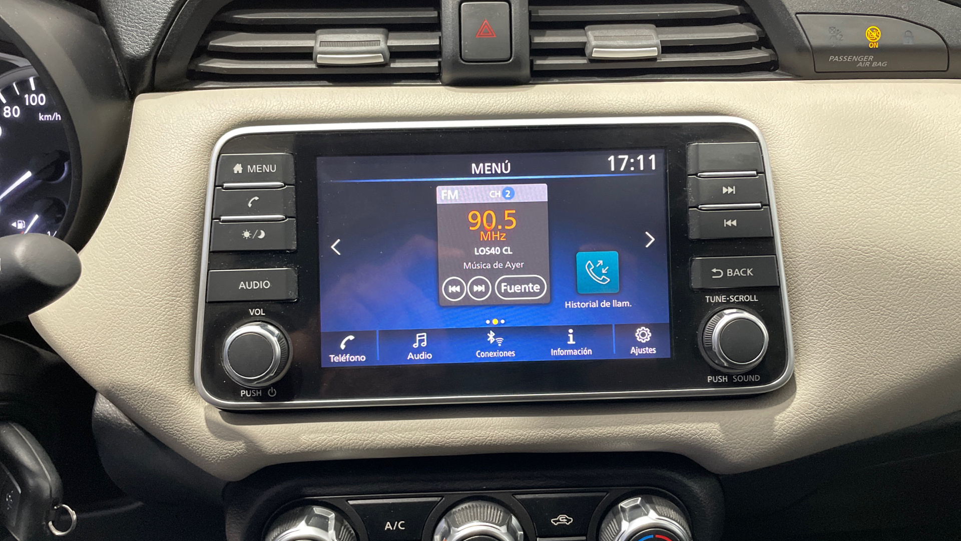 Nissan Micra IG-T 100 - 9