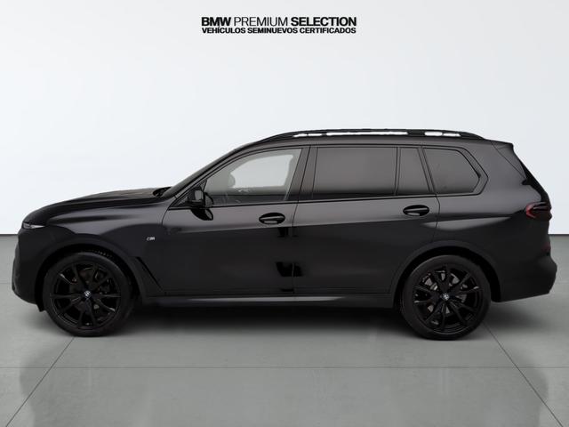 BMW X7 xDrive40i color Negro. Año 2024. 280KW(381CV). Gasolina. En concesionario Automotor Premium Viso - Málaga de Málaga