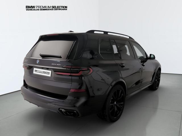 BMW X7 xDrive40i color Negro. Año 2024. 280KW(381CV). Gasolina. En concesionario Automotor Premium Viso - Málaga de Málaga