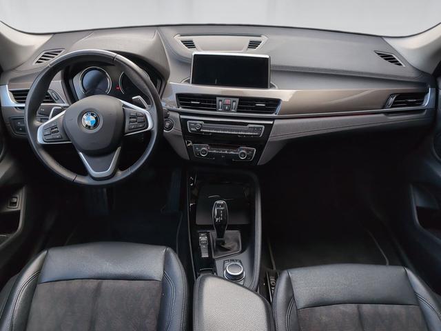 BMW X1 sDrive18d color Azul. Año 2021. 110KW(150CV). Diésel. En concesionario Automotor Premium Marbella - Málaga de Málaga