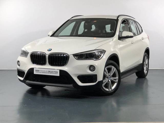 BMW X1 sDrive18i color Blanco. Año 2019. 103KW(140CV). Gasolina. En concesionario Proa Premium Palma de Illes Balears