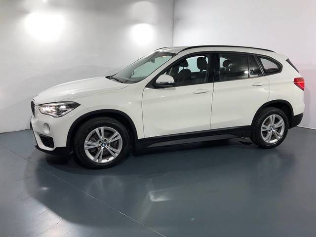 BMW X1 sDrive18i color Blanco. Año 2019. 103KW(140CV). Gasolina. En concesionario Proa Premium Palma de Illes Balears