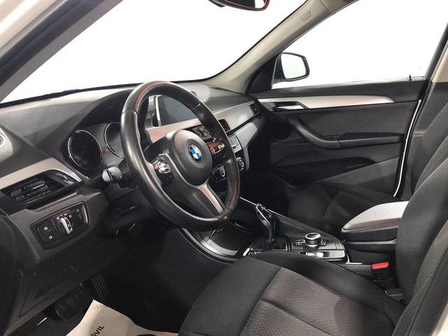 BMW X1 sDrive18i color Blanco. Año 2019. 103KW(140CV). Gasolina. En concesionario Proa Premium Palma de Illes Balears