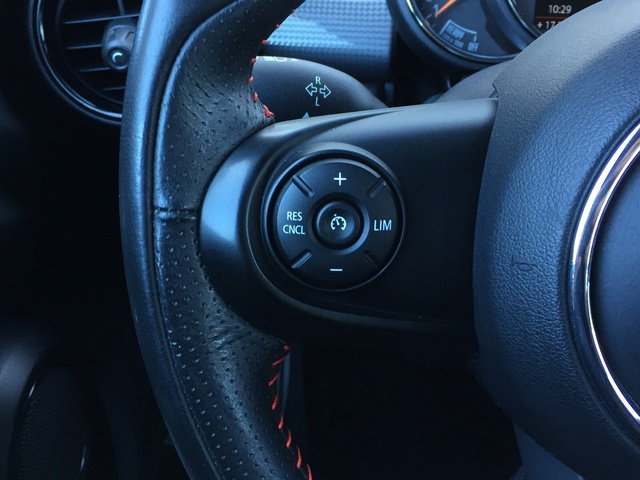fotoG 20 del MINI MINI 5 Puertas Cooper 100 kW (136 CV) 136cv Gasolina del 2020 en Cantabria