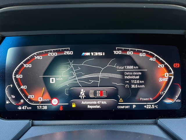 BMW Serie 1 M135i color Blanco. Año 2024. 225KW(306CV). Gasolina. En concesionario Celtamotor Vigo de Pontevedra