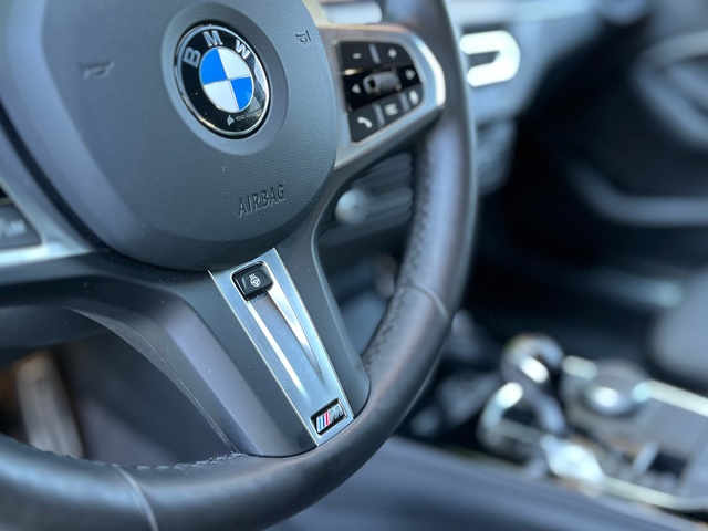 BMW Serie 1 M135i color Blanco. Año 2024. 225KW(306CV). Gasolina. En concesionario Celtamotor Vigo de Pontevedra
