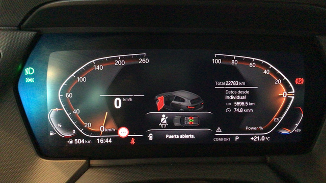 BMW Serie 1 118i color Blanco. Año 2024. 103KW(140CV). Gasolina. En concesionario BYmyCAR Madrid - Alcalá de Madrid