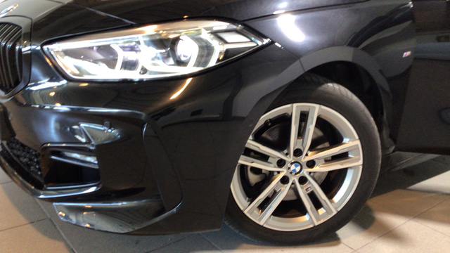 fotoG 5 del BMW Serie 1 118d Business 110 kW (150 CV) 150cv Diésel del 2024 en Madrid