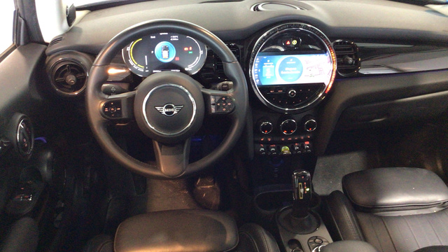 fotoG 6 del MINI MINI 3 Puertas Cooper SE 135 kW (184 CV) 184cv Eléctrico del 2023 en Madrid