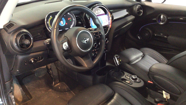fotoG 18 del MINI MINI 3 Puertas Cooper SE 135 kW (184 CV) 184cv Eléctrico del 2023 en Madrid