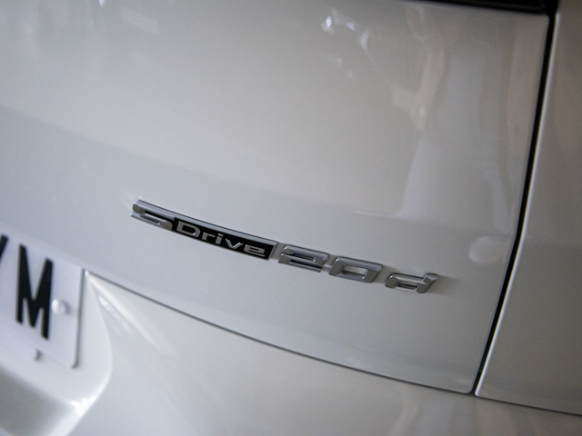 BMW X2 sDrive20d color Blanco. Año 2025. 120KW(163CV). Diésel. En concesionario BMW Fuenteolid Valladolid de Valladolid