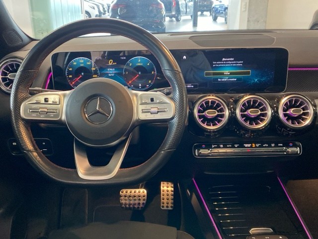 Mercedes-Benz GLB GLB 200 - 8