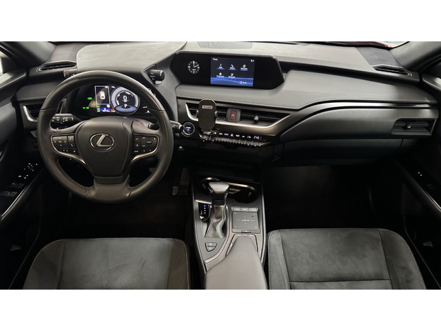 Lexus UX 250h Business 2WD 135 kW (184 CV)