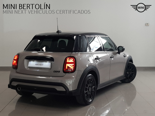 fotoG 3 del MINI MINI 5 Puertas Cooper 100 kW (136 CV) 136cv Gasolina del 2022 en Valencia