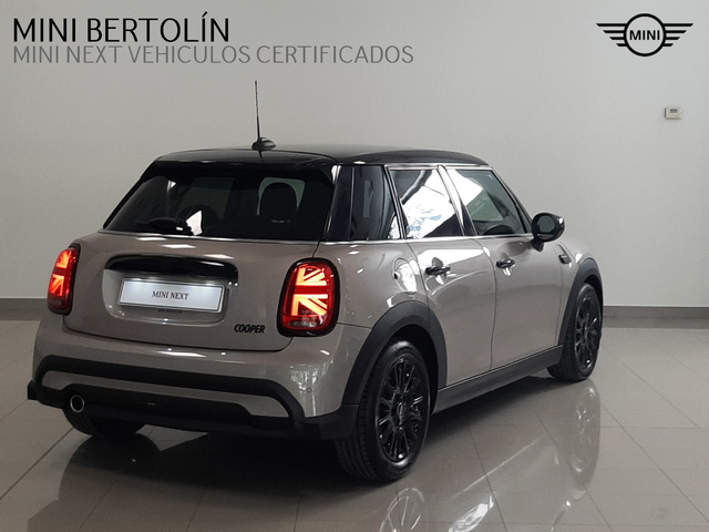 fotoG 10 del MINI MINI 5 Puertas Cooper 100 kW (136 CV) 136cv Gasolina del 2022 en Valencia