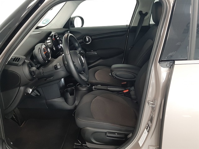 fotoG 19 del MINI MINI 5 Puertas Cooper 100 kW (136 CV) 136cv Gasolina del 2022 en Valencia