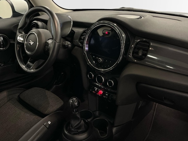 fotoG 7 del MINI MINI 3 Puertas Cooper 100 kW (136 CV) 136cv Gasolina del 2021 en Valencia