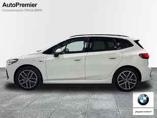 Fotos de BMW Serie 2 225e Active Tourer color Blanco. Año 2023. 180KW(245CV). Híbrido Electro/Gasolina. En concesionario Auto Premier, S.A. - MADRID de Madrid