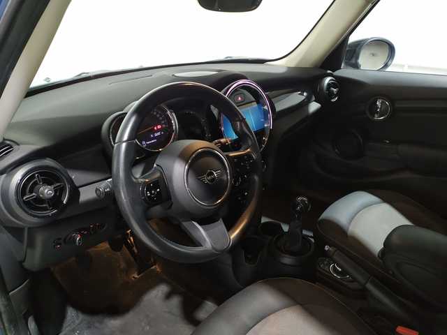 fotoG 24 del MINI MINI 5 Puertas Cooper 100 kW (136 CV) 136cv Gasolina del 2022 en Alicante