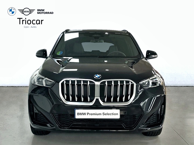 BMW X1 sDrive20i color Negro. Año 2025. 125KW(170CV). Gasolina. En concesionario Triocar Gijón (Bmw y Mini) de Asturias