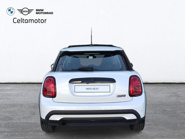 fotoG 4 del MINI MINI 5 Puertas Cooper 100 kW (136 CV) 136cv Gasolina del 2024 en Pontevedra